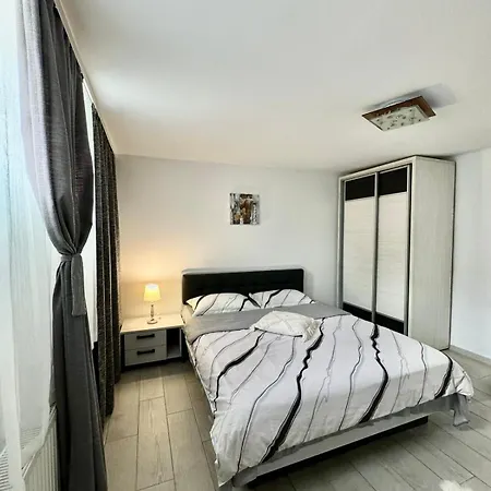 Апартаменти La Relax *